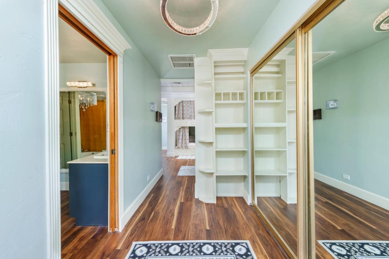 Smart Solution - Individual Private Bed-Pods In Gorgeous Shared Space - Women Only Dorm In Room 5 - Coed House - Full-Sized Mattresses In Individual Pods - With Built-In Private Storage - Gorgeous Shared Room - Affordable Luxury - Sparrow House Phoenix Exteriör bild